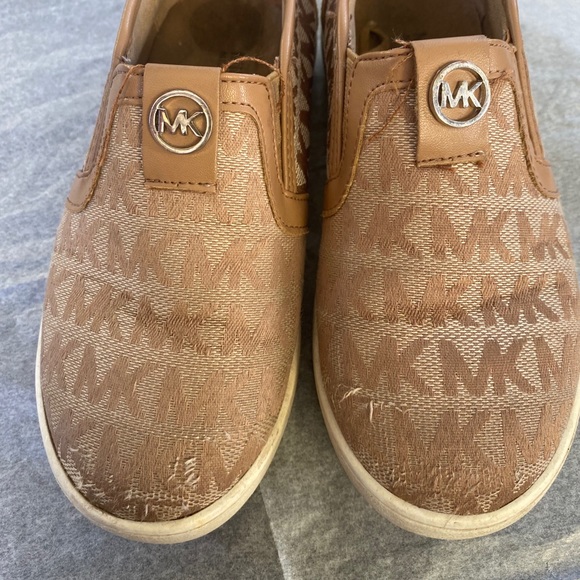 MK shoes - Picture 10 of 16